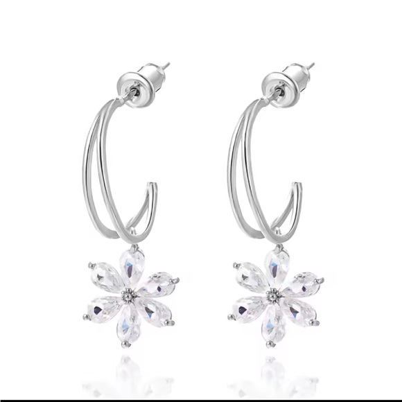 Jewelry - Sterling Silver Floral Cubic Zirconia Earrings